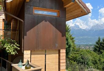 Le Cabanon allows 18 year olds to book a room