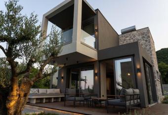 Sunrise Villas Platamon has Balcony rooms