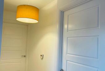 Anox serviced Apartments 2 has rooms with a private hot tub