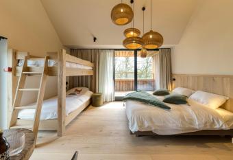 Wood (Forestia) has Balcony rooms