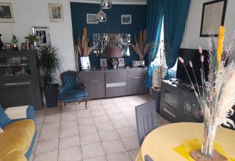 Kro3 allows 18 year olds to book a room