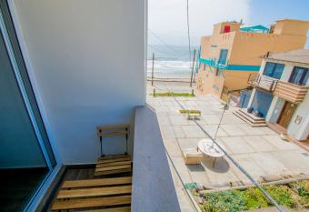 Steps from Beach - Unique & Cozy has Balcony rooms