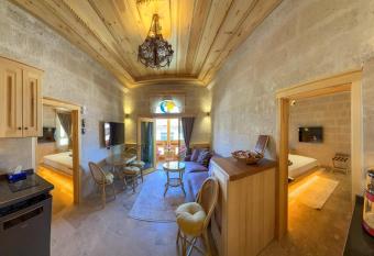 KONAK BALLICA has Balcony rooms