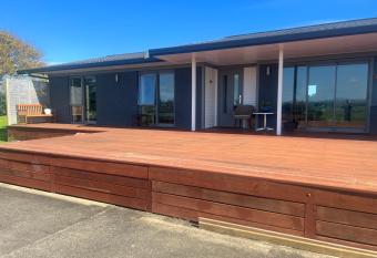 Beauty at whitbourne allows 18 year olds to book a room