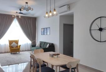 Fatih Amani Guesthouse with Playstation PS3 has Balcony rooms