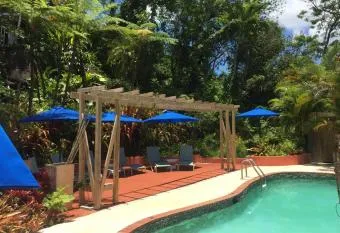 Paradise Retreat Near el Yunque and Beaches has Balcony rooms