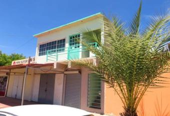 Panchos Apartment allows 18 year olds to book a room