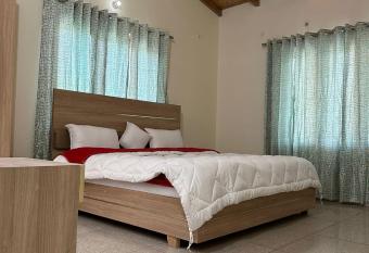 Negi Hotel has Balcony rooms