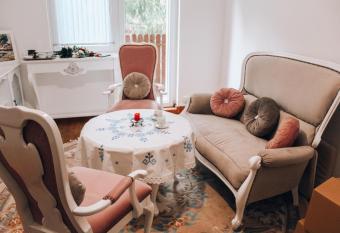 Villa Katharina has Balcony rooms