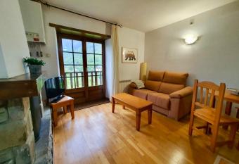 VIelha V allows 18 year olds to book a room