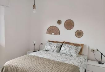 Casa vacanza Da Dorin has Balcony rooms