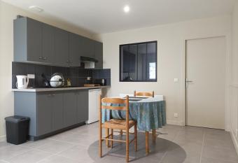 La petite esplanade allows 18 year olds to book a room