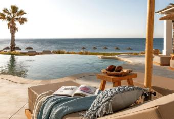 Beachfront Villa Crystalia has rooms with a private hot tub