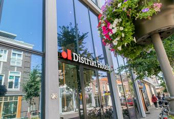Distrikt Hotels Amsterdam Zaandam allows 18 year olds to book a room