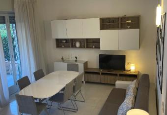 appartamento Alba, appartamento Tramonto has Balcony rooms