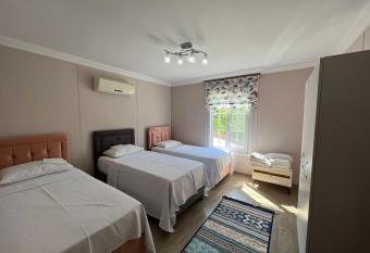 KALKINMA DA  RELER 1+1 APDULLAH has Balcony rooms