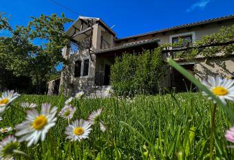 Casa Ana has Balcony rooms