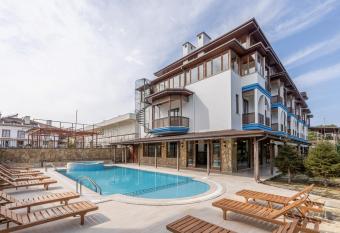 Olinda Hotel & Spa has Smoking rooms