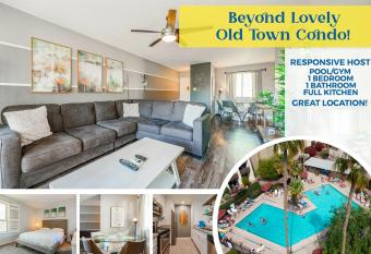 Beyond Lovely Old Town Condo with Pool! has rooms with a private hot tub