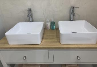 The Regent, Rye allows 18 year olds to book a room