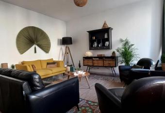 La maison de Malaurie allows 18 year olds to book a room