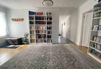 Le paisible ensoleill   ! beau 51/2    Drummondville has Balcony rooms