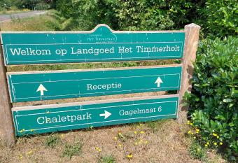 ATlogies Chaletpark Timmerholt has Balcony rooms