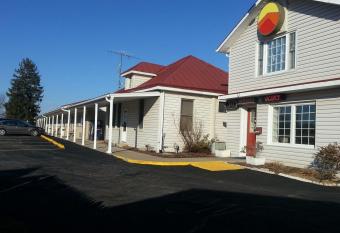 Budget Inn By OYO Natural Bridge I-81 has Smoking rooms
