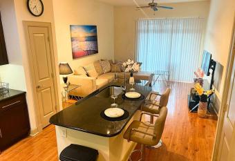 Twins Haven Medical Center/ NRG has rooms with a private hot tub