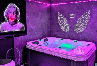 Le Spacidul   has Balcony rooms