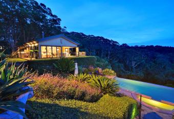 The Outlook Cabana has Balcony rooms