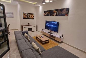 APPART IND  PENDANT allows 18 year olds to book a room