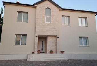 Guesthouse Emma has Balcony rooms