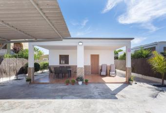 Playa Oliva Jessica has Balcony rooms