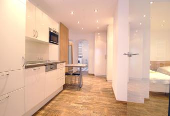 Appartement Haberl allows 18 year olds to book a room