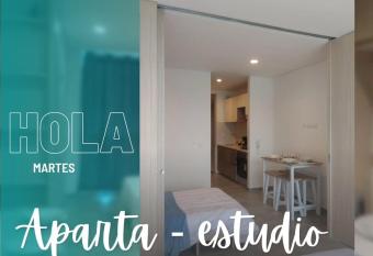 Rose Ville 23 Apartamento en Playa Salguero Santa Marta has rooms with a private hot tub