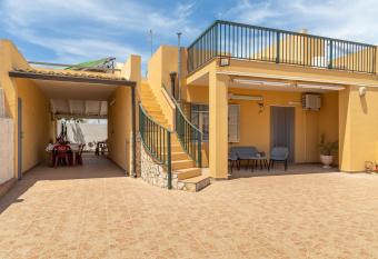 Villa Luciano has Balcony rooms