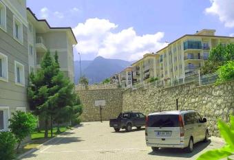 Temiz ve rahat guvenli ev has Balcony rooms