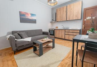 Seashell Guesthouse has Balcony rooms