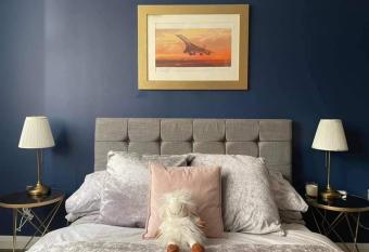 Kirkgate Apartments- Stewart House allows 18 year olds to book a room