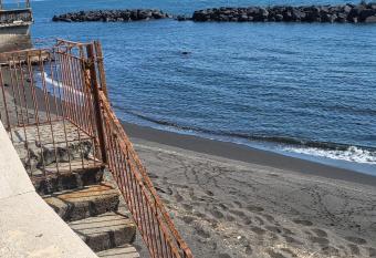 Casa Mery has Balcony rooms