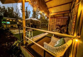 Private Volcano Tiki SPA and Retreat allows 18 year olds to book a room