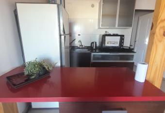 Departamento Del Bono Green allows 18 year olds to book a room