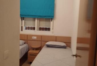 Torre la sal has rooms with a private hot tub