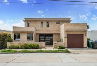 Domus Rodrigo: Nourish Your Soul in Old Town has rooms with a private hot tub