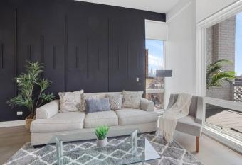 4-Bedroom Penthouse w/ 2 Large Balconies & Rooftop has Balcony rooms