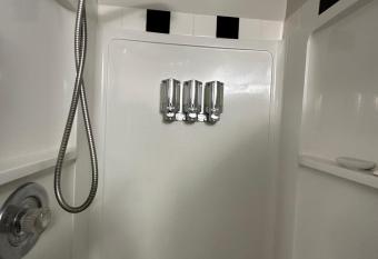 The Upriver House has rooms with a private hot tub