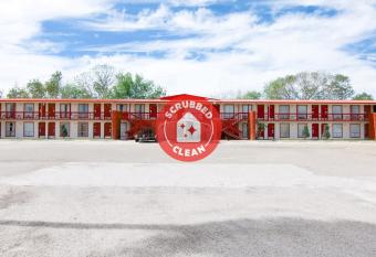 OYO Hotel Alice Tx Hwy 281 West has Balcony rooms