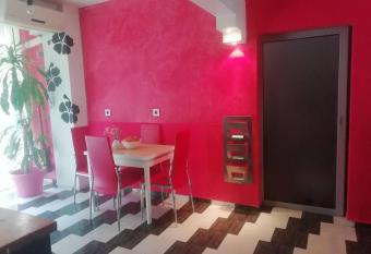 Sofia Palms: Modern apartment with a large terrace has rooms with a private hot tub