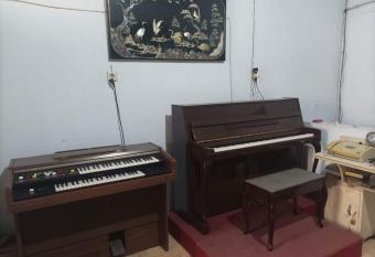 Homestay Boarding can also PartTime Job with Us has Balcony rooms